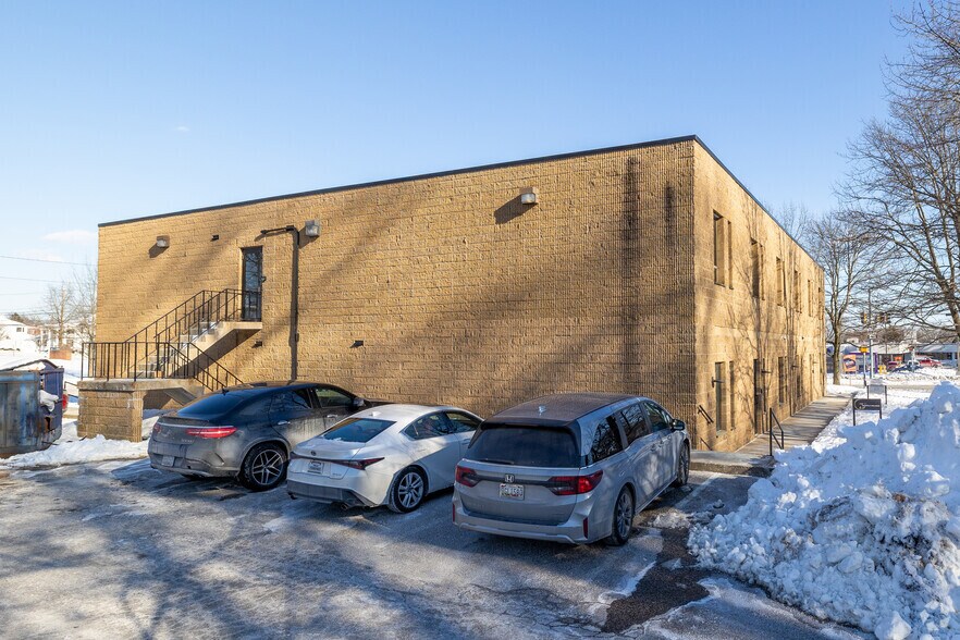 More Photos Of 8508 Loch Raven Blvd, Towson Medical For Lease