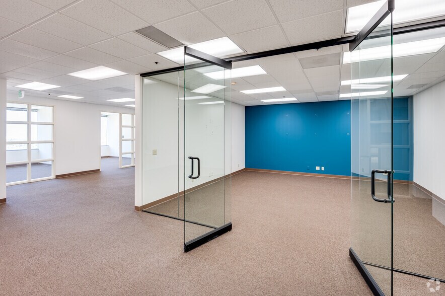 More Photos Of 3111 N Tustin Ave, Orange Office For Lease