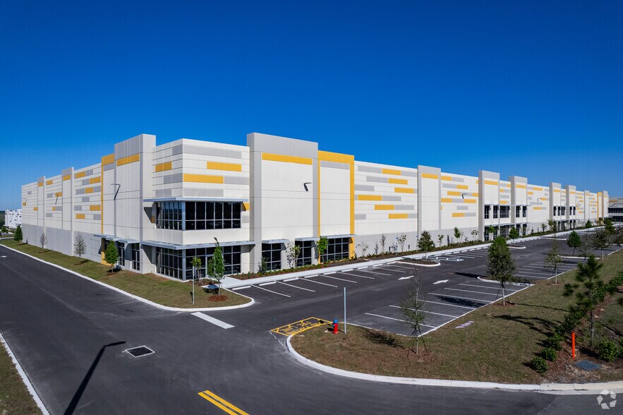 More Photos Of Wesley Rd, Apopka Unknown For Lease