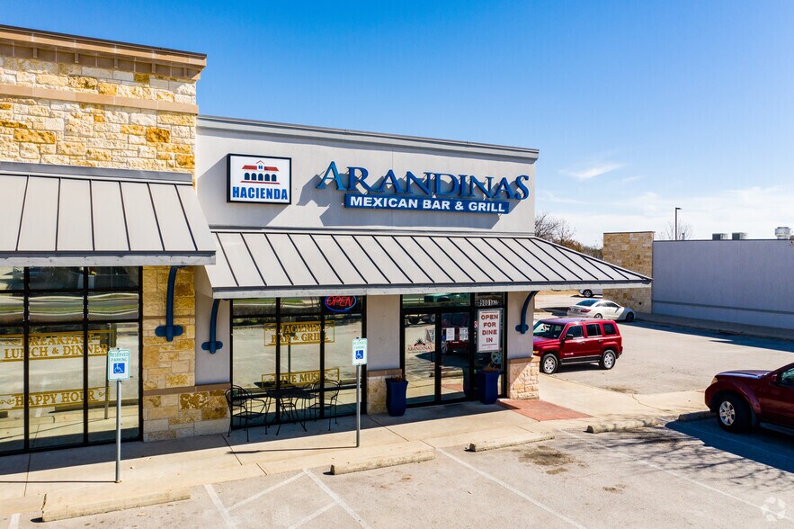 More Photos Of 9001 Brodie Ln, Austin Unknown For Lease