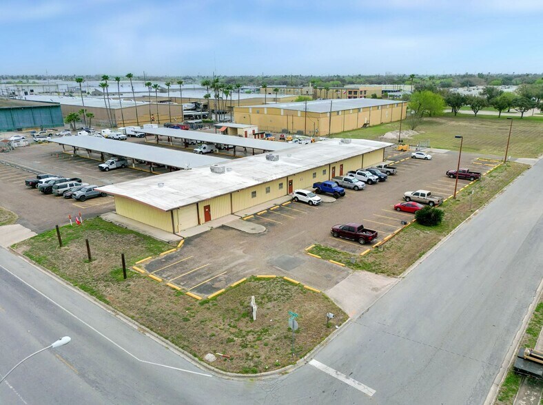 More Photos Of 2120 Redbud Ave, McAllen Service For Sale