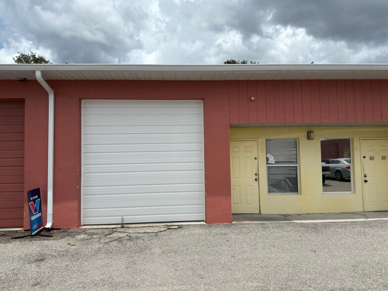 Primary Photo Of 18210 Paulson Dr, Port Charlotte Warehouse For Lease