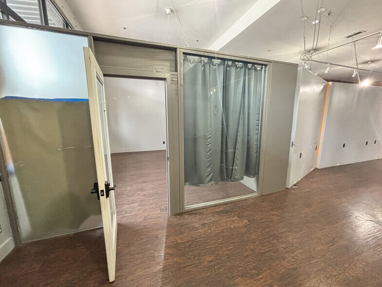 More Photos Of 255 Liberty St NE, Salem Office For Lease