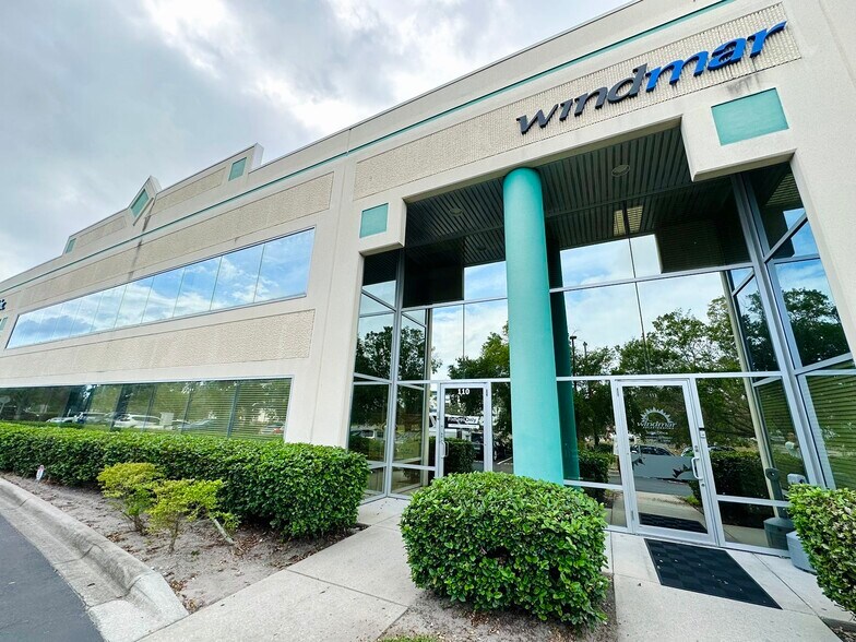 More Photos Of 6753 Kingspointe Pky, Orlando Warehouse For Sale