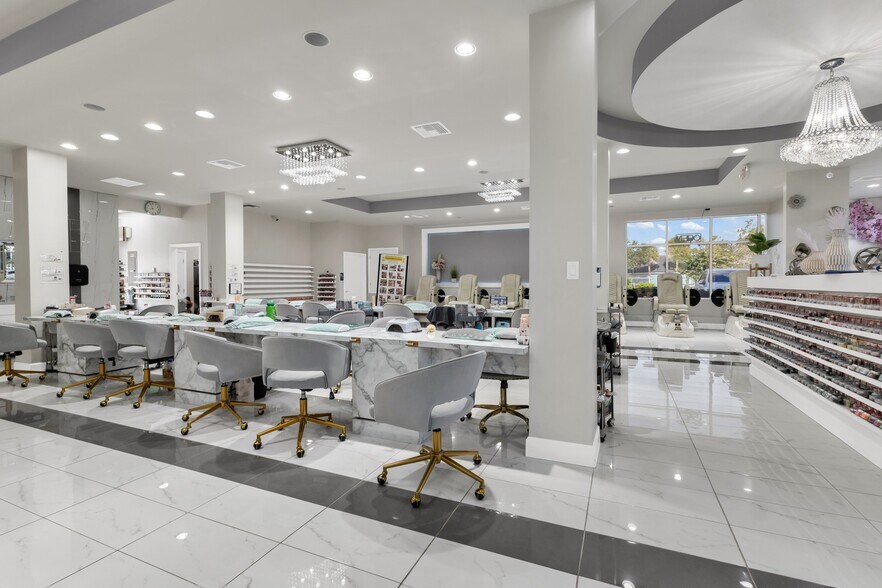 More Photos Of 24420 Sandhill Blvd, Punta Gorda Storefront Retail Office For Sale