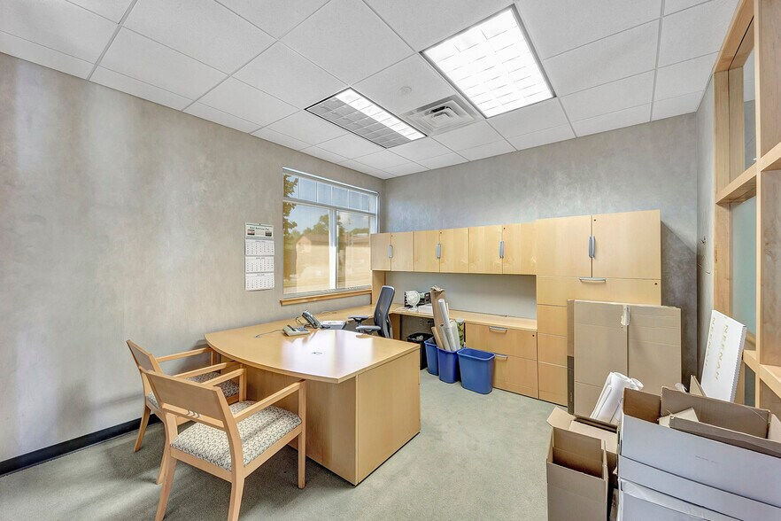 More Photos Of 900 W College Ave, Appleton Office For Lease
