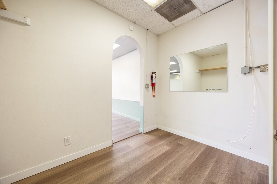 More Photos Of 129-141 E Valley Blvd, Alhambra General Retail For Lease