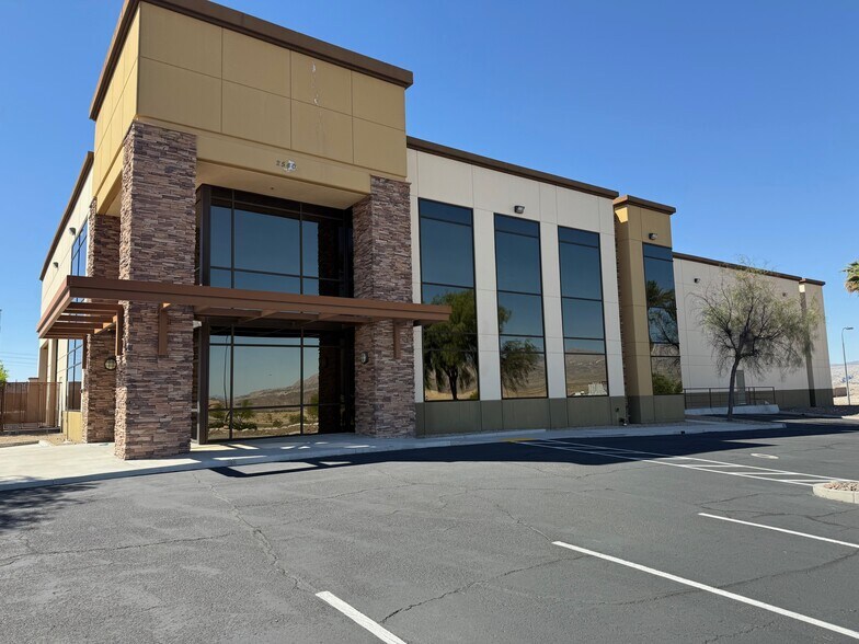 More Photos Of 2540 Landon Dr, Bullhead City Industrial For Sale