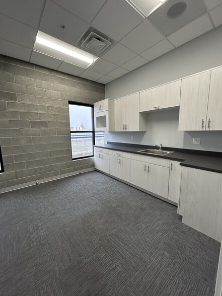 More Photos Of 564 W 700 S, Pleasant Grove Office For Lease