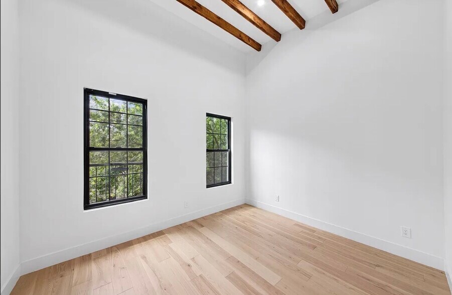 More Photos Of 183 Green St, Brooklyn Apartments For Sale