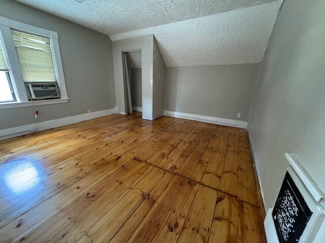 More Photos Of 5 Mill St N, Marlborough Storefront Retail Office For Lease