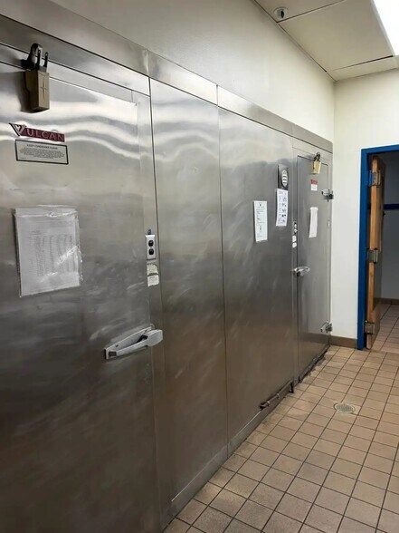 More Photos Of 3100 W 2nd St, Owensboro Healthcare For Lease