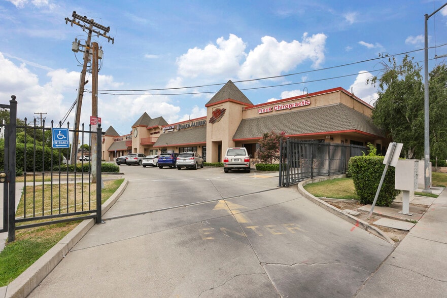 Primary Photo Of 702 Porter Ave, Stockton Medical For Sale