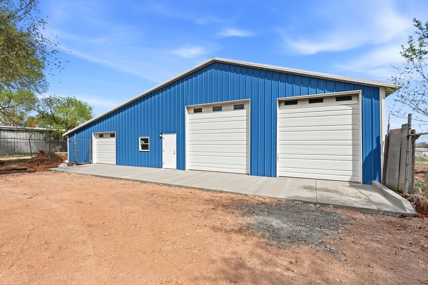 More Photos Of 627 S 31st St, Colorado Springs Light Manufacturing For Sale