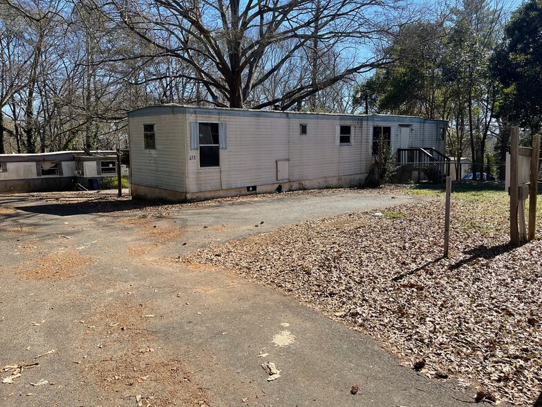 Primary Photo Of 321 Southstar St, Spartanburg Manufactured Housing Mobile Home Park For Sale