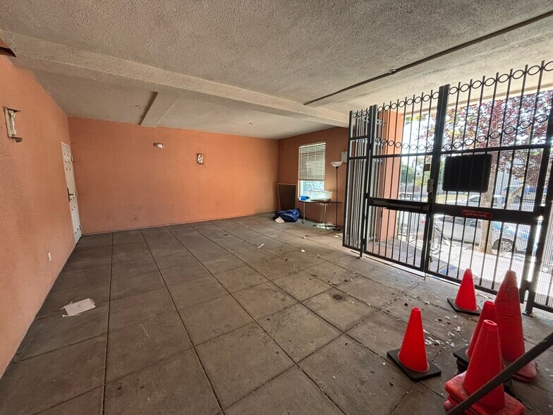 More Photos Of 570 Keyes St, San Jose Apartments For Lease