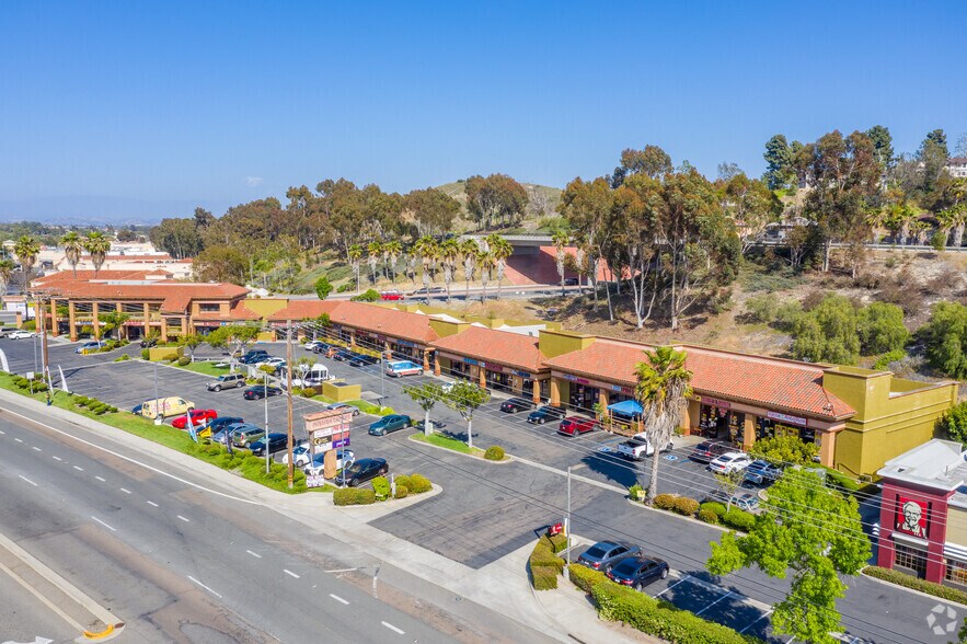 Primary Photo Of 3753 Mission Ave, Oceanside General Retail For Lease