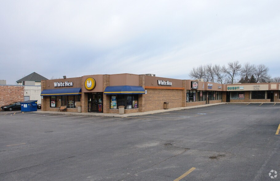 More Photos Of 8100 W 111th St, Palos Hills Unknown For Lease