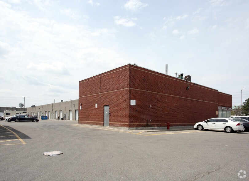 More Photos Of 2565 Steeles Ave E, Brampton General Retail For Lease