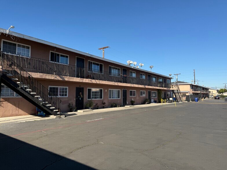 More Photos Of 4434-4436 Clara St, Cudahy Apartments For Sale