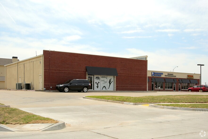 More Photos Of 14605 S Memorial Dr, Bixby Unknown For Sale