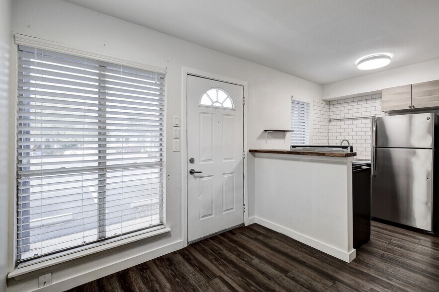 More Photos Of 4111 Avenue A, Austin Apartments For Sale