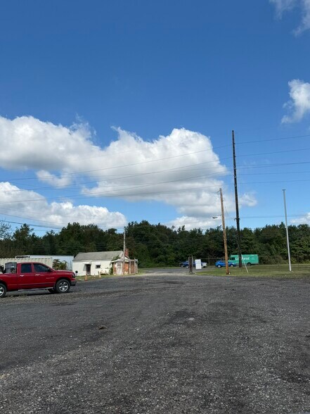 More Photos Of 663 Highway 33, Millstone Township Land For Lease