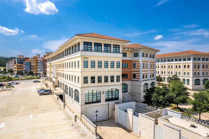 More Photos Of 17802 Interstate 10 W, San Antonio Office For Lease