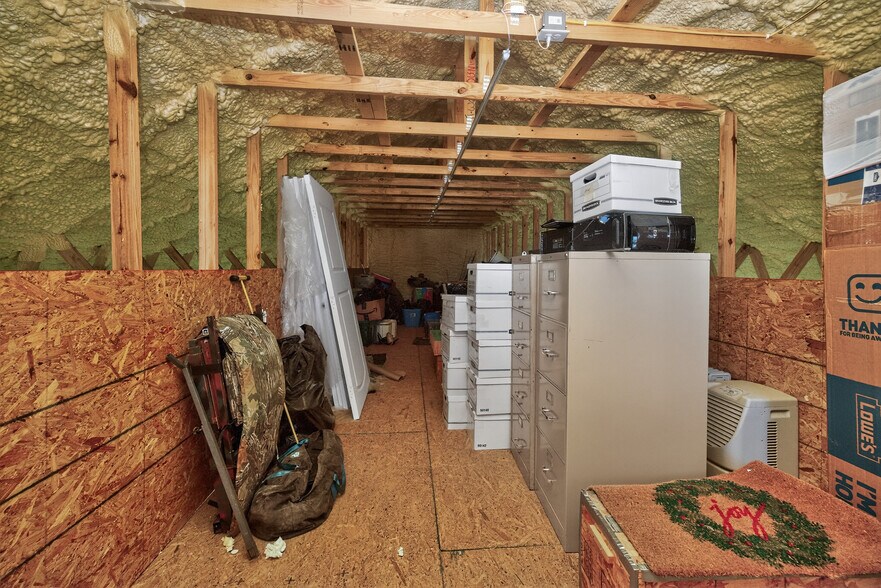 More Photos Of 446 Roy Arnold Blvd, Danville Industrial For Sale