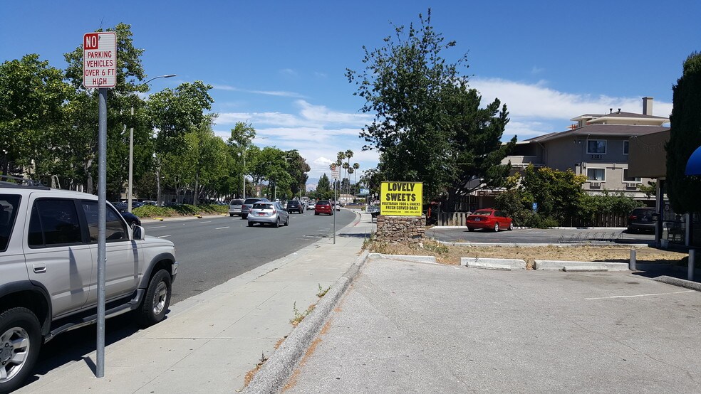 More Photos Of 950 E El Camino Real, Sunnyvale Freestanding For Lease