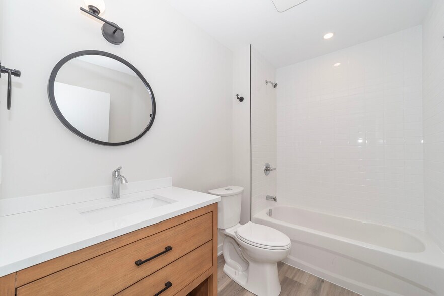 More Photos Of 36 Main St E, Mississippi Mills Apartments For Sale