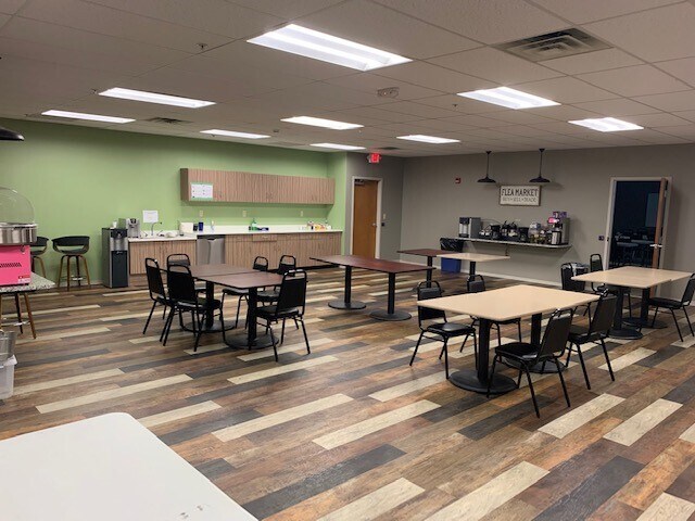 More Photos Of 1530 Corporate Woods Pky, Uniontown Office For Lease