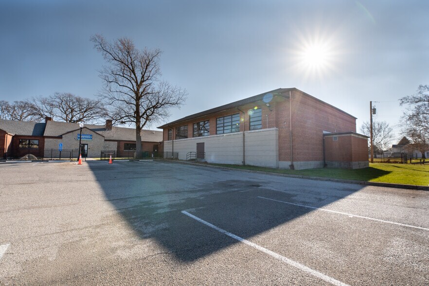 More Photos Of 238 Baltimore Ave, Dayton Daycare Center For Lease