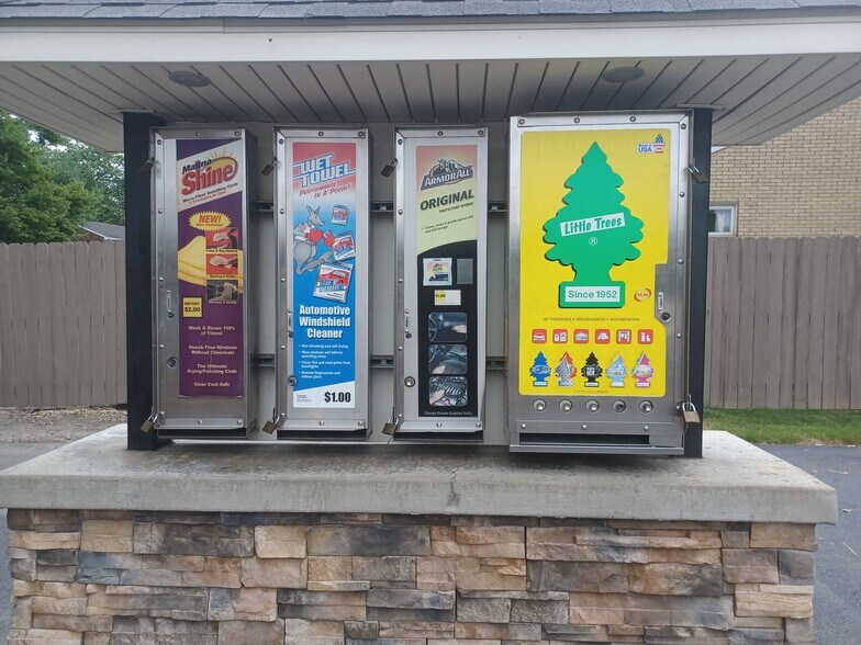 More Photos Of 1366 Wildwood Rd, Gibsonia Carwash For Sale