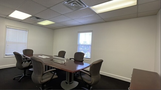 More Photos Of 2109 E Palm Ave, Tampa Loft Creative Space For Lease