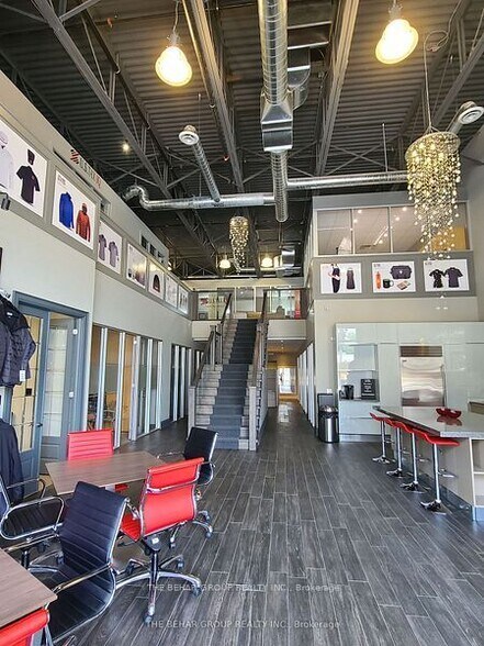 More Photos Of 550 Speers Rd, Oakville Coworking Space