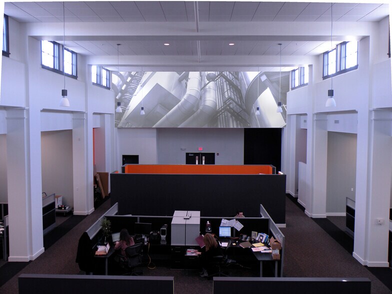 More Photos Of 16 Chestnut St, Foxborough Office For Lease