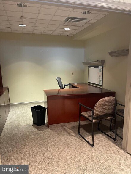 More Photos Of 106 York Rd, Jenkintown Office Residential For Sale