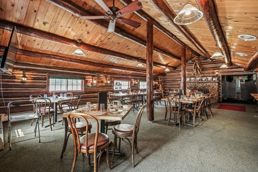 More Photos Of 419 N Railroad St, Eagle River Restaurant For Sale