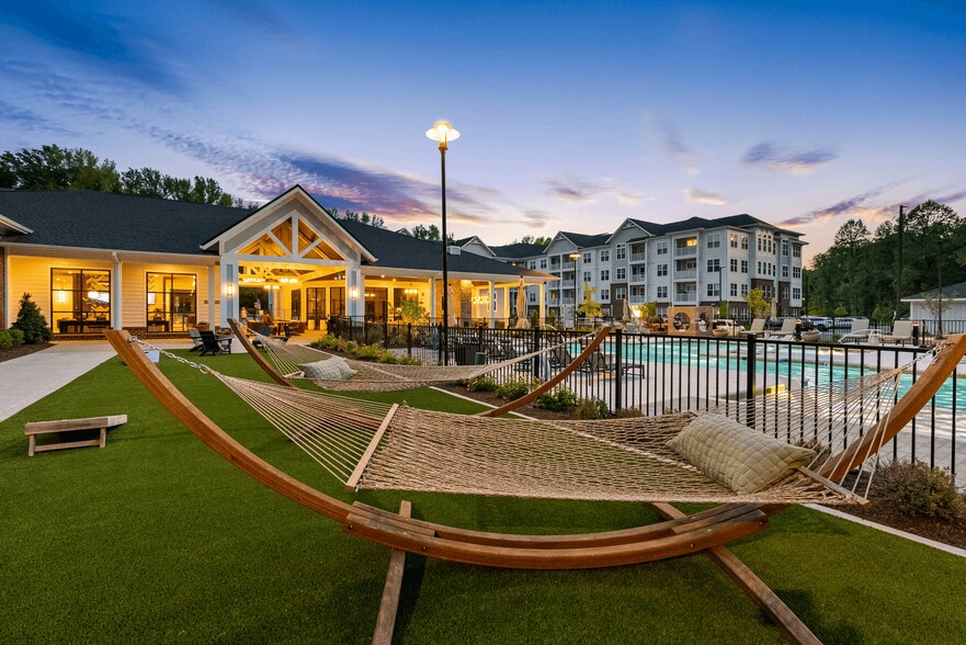 More Photos Of 12400 Dutton Rd, Midlothian Apartments For Sale