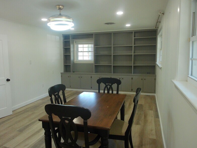 More Photos Of 3422 Brentwood Dr, Baton Rouge Office For Lease