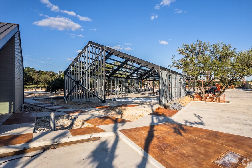 More Photos Of 17206 Blanco Rd, San Antonio Office For Sale