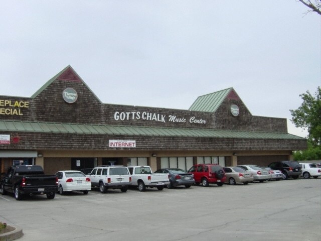 More Photos Of 8807 Thornton Rd, Stockton Storefront Retail Office For Lease