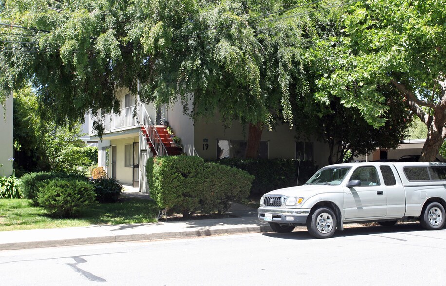 More Photos Of 19 E 41st Pl, San Mateo Apartments For Sale