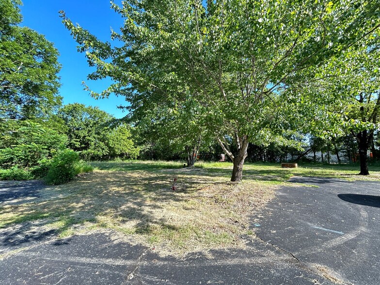 More Photos Of 681 Ash Flat Dr, Ash Flat Restaurant For Sale