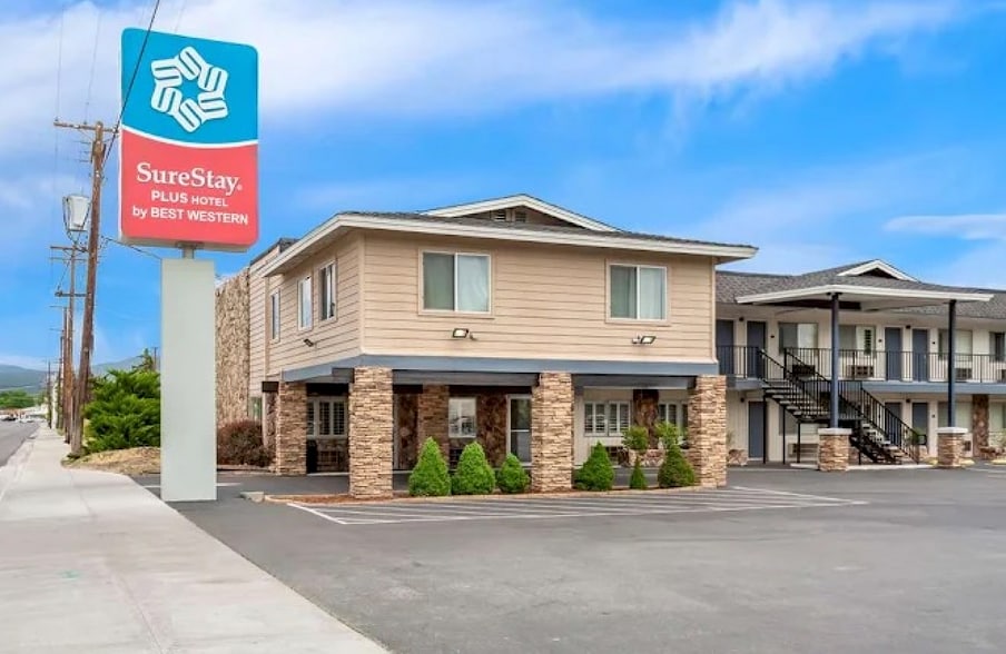 Primary Photo Of 2785 Main St, Susanville Hotel For Sale