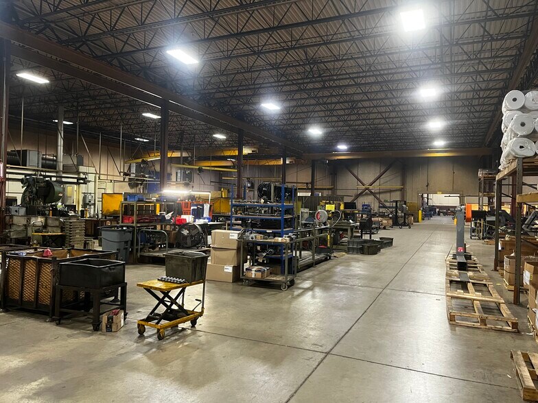 More Photos Of 10303 N Baehr Rd, Mequon Manufacturing For Sale