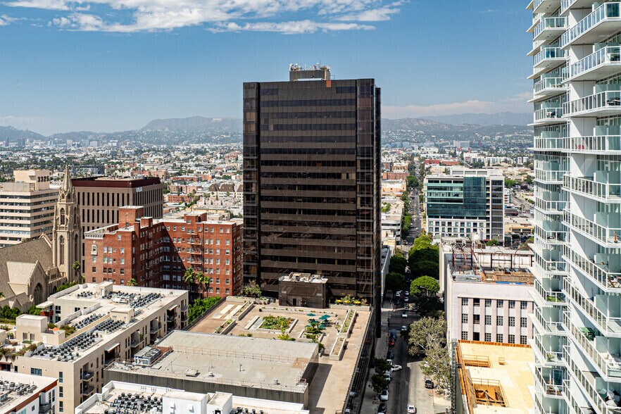 More Photos Of 3250 Wilshire Blvd, Los Angeles Office For Lease