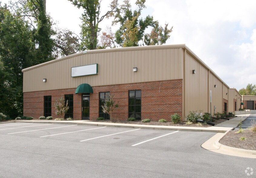 More Photos Of 522 Teague St, Greensboro Warehouse For Lease