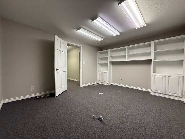 More Photos Of 2700 James St, Denton Industrial For Lease